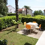 With A Swimming Pool Lovran, Opatija - 7707 Апартаменты Ловран