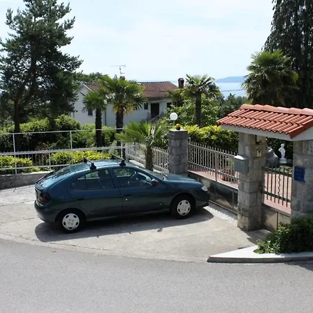 With A Swimming Pool Lovran, Opatija - 7707 Апартаменты *
